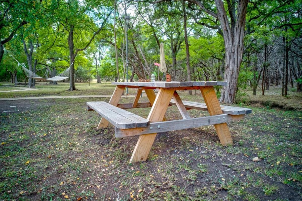 Relaxing Alpaca Ranch Mins From Downtown Wimberley Βίλα Εξωτερικό φωτογραφία